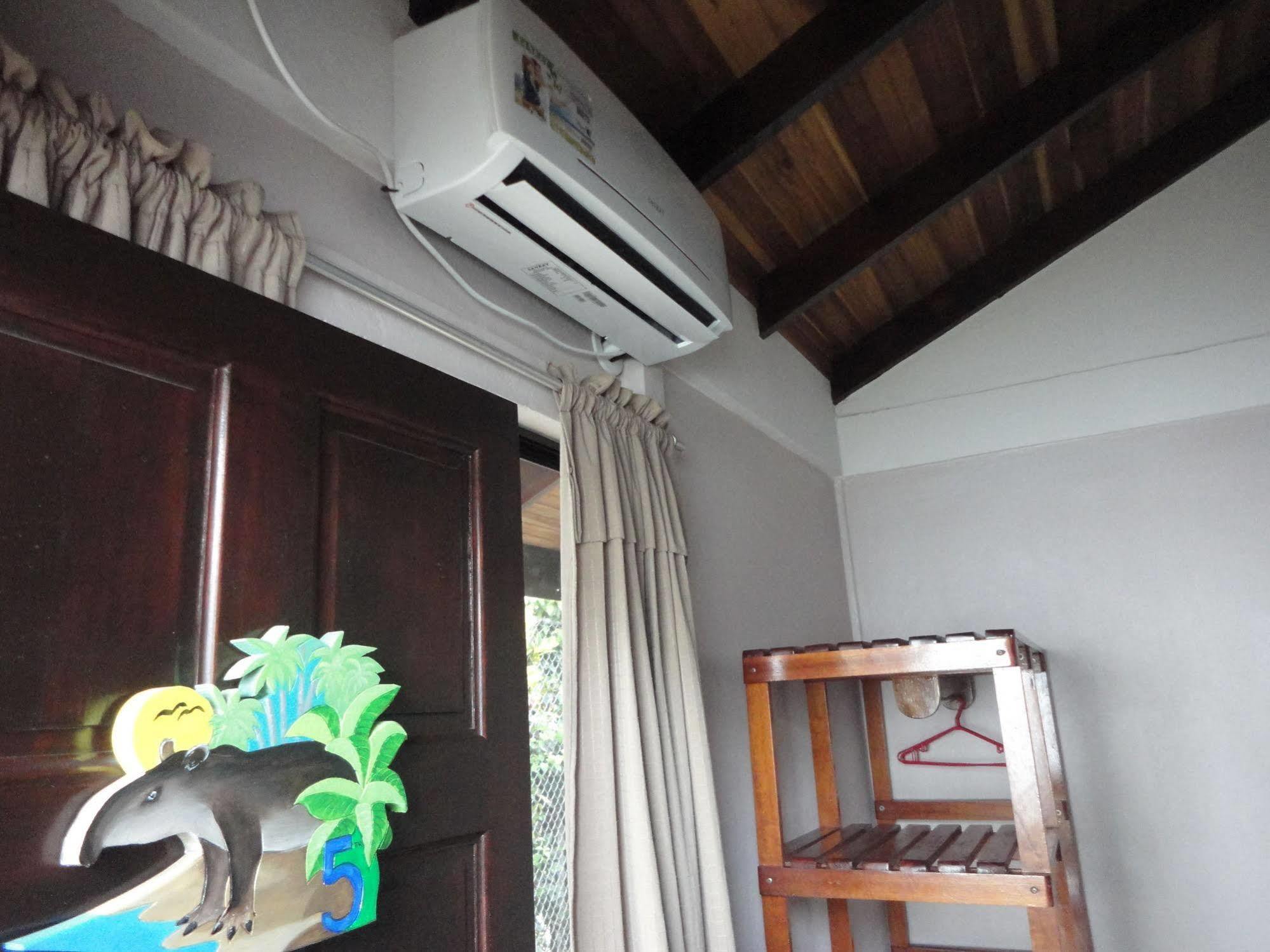 Cabinas Tropicales Puerto Jimenez Exterior photo