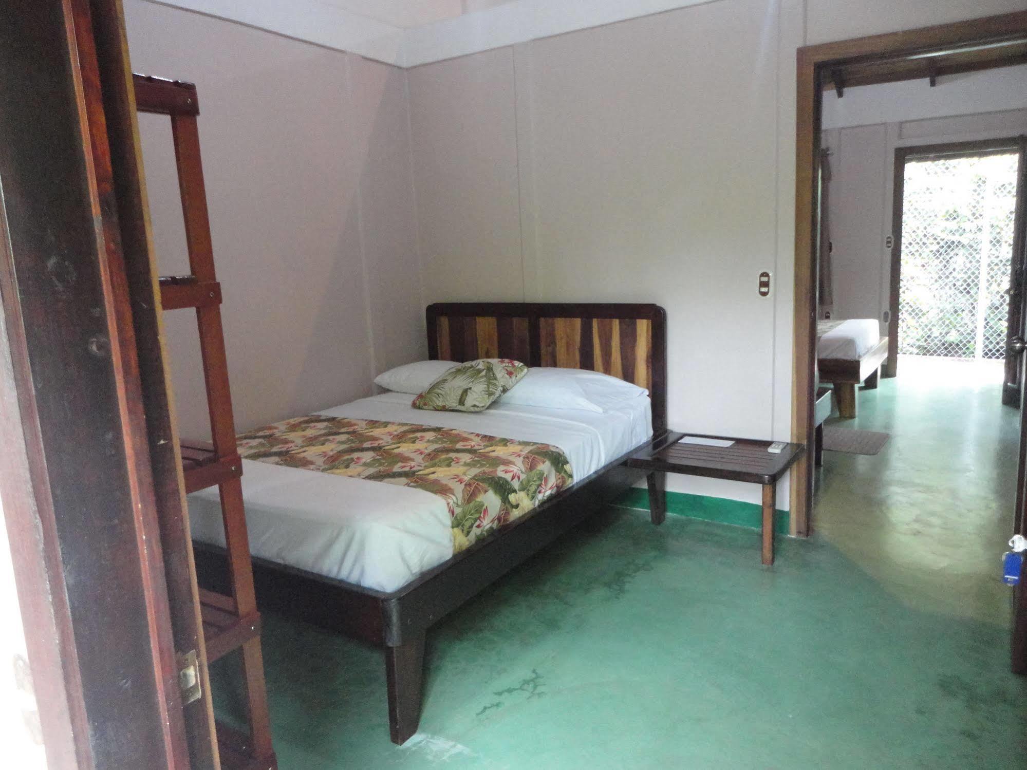 Cabinas Tropicales Puerto Jimenez Exterior photo